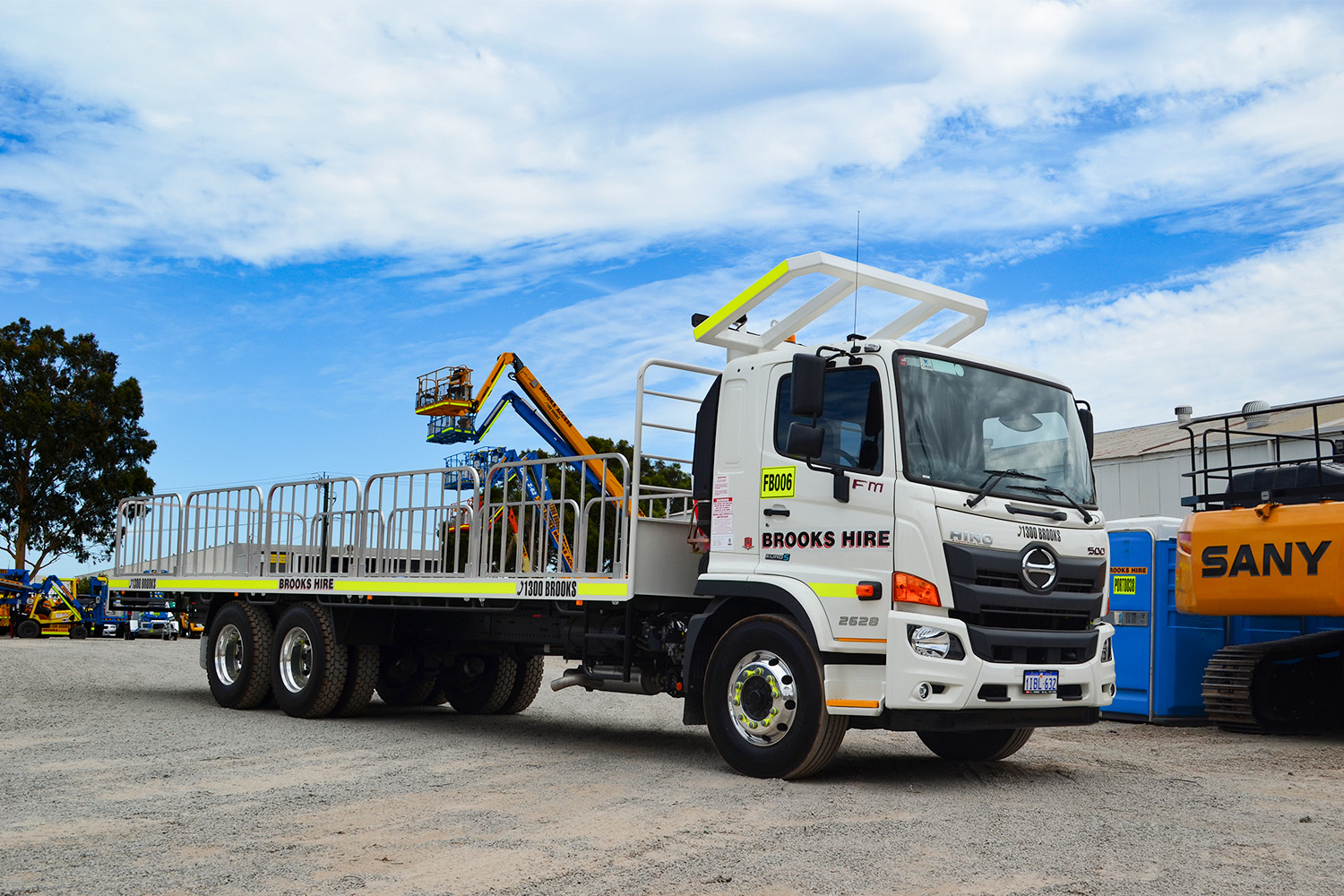 FLAT BED HIRE Brooks Hire FLAT BED HIRE Brooks Hire