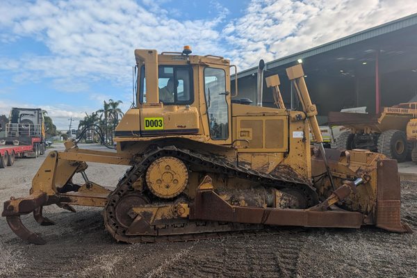 D003 - Caterpillar D6H for sale image 4