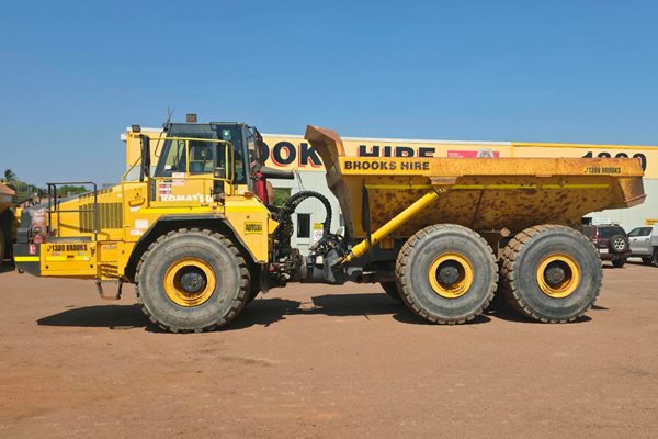 ADT035 - Komatsu HM400-2 for sale image 4