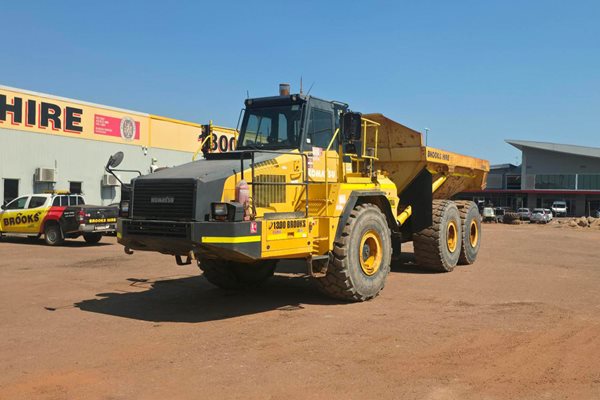 ADT035 - Komatsu HM400-2 for sale image 5