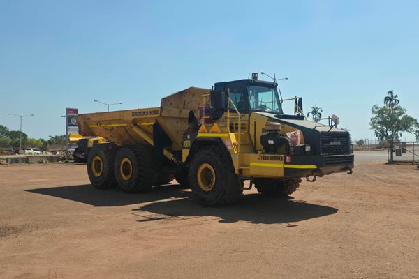 ADT035 - Komatsu HM400-2 for sale image 7
