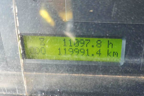 ADT035 - Komatsu HM400-2 for sale image 10