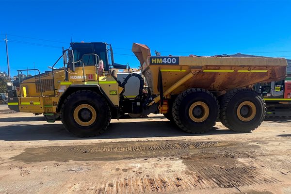 ADT057 - Komatsu HM400-2