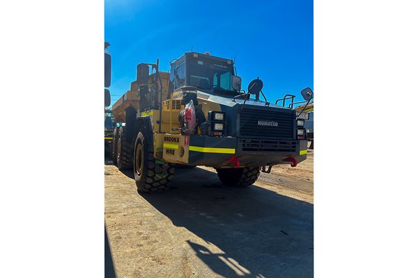 ADT057 - Komatsu HM400-2 image 4