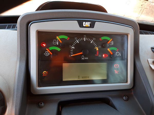 ADT076 - Caterpillar 745