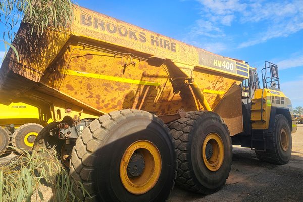 ADT093 - Komatsu HM400-3 image 5