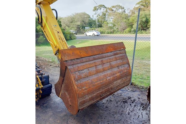 EX064 - Komatsu PC200-8 For Sale image 4