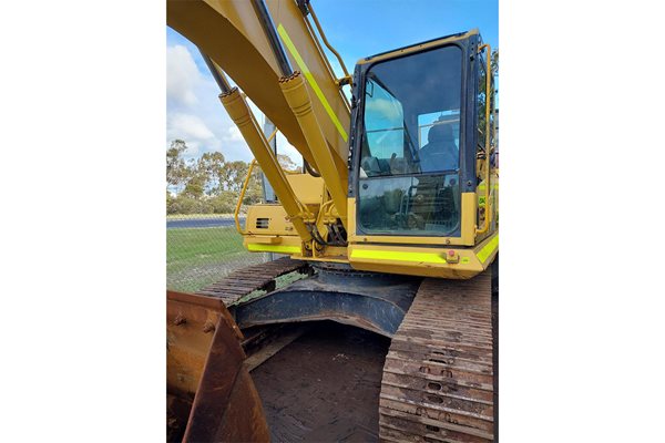 EX064 - Komatsu PC200-8 For Sale image 5