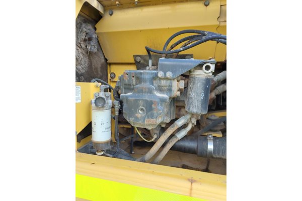 EX064 - Komatsu PC200-8 For Sale image 6