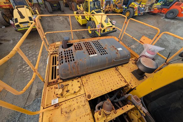 EX112 - Komatsu PC270LC-8 For Sale image 7