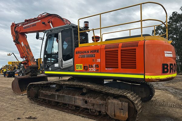 EX196 - Hitachi ZX330LC-3 For Sale image 4