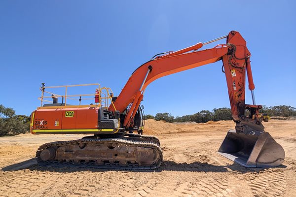 Used Hitachi ZX360LCLC-5B Excavator for Sale SOLD image 12