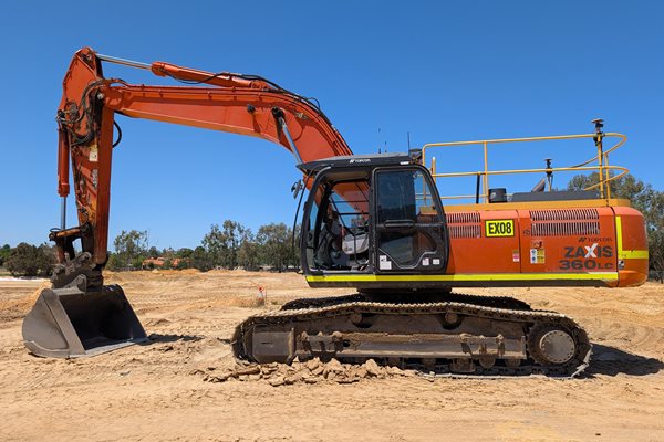 Used Hitachi ZX360LCLC-5B Excavator for Sale SOLD image 18