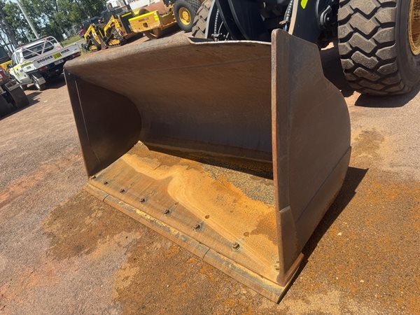 L048 - Komatsu WA320PZ-6 for sale image 10