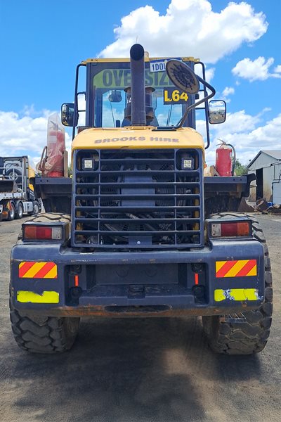 L064 - Komatsu WA250PZ-6 + GP Bucket image 3