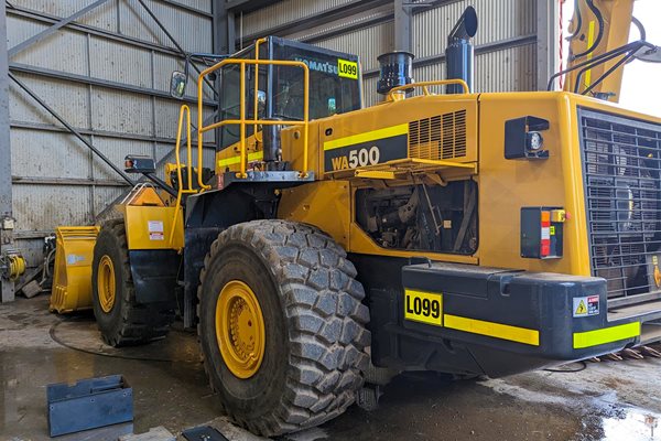 L099 - Komatsu WA500-6 For Sale image 4