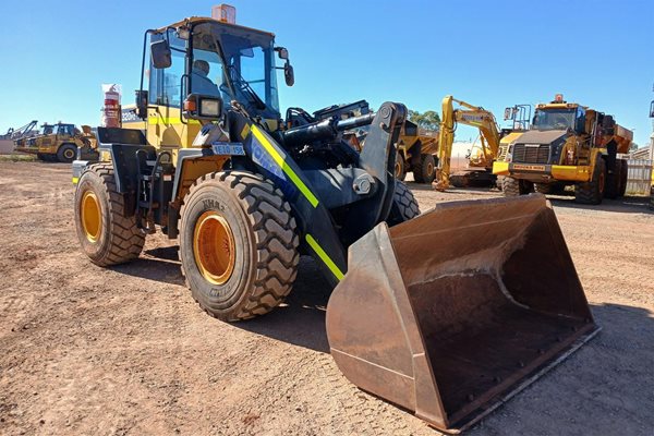 L132 - Komatsu WA320PZ-6 For Sale image 3