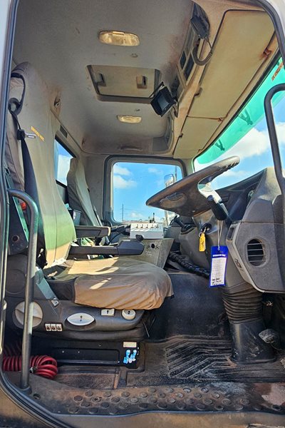 WT001 - Mercedes Benz Actros image 4