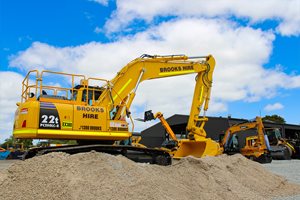 Komatsu-EX380-FB-2.jpg