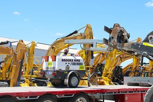 Unloading-2.jpg
