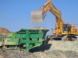 Komatsu-EX105-PC600-Komatsu-Excavator-IMG_0667-satur.jpg Komatsu-EX105-PC600-Komatsu-Excavator-IMG_0667-satur.jpg